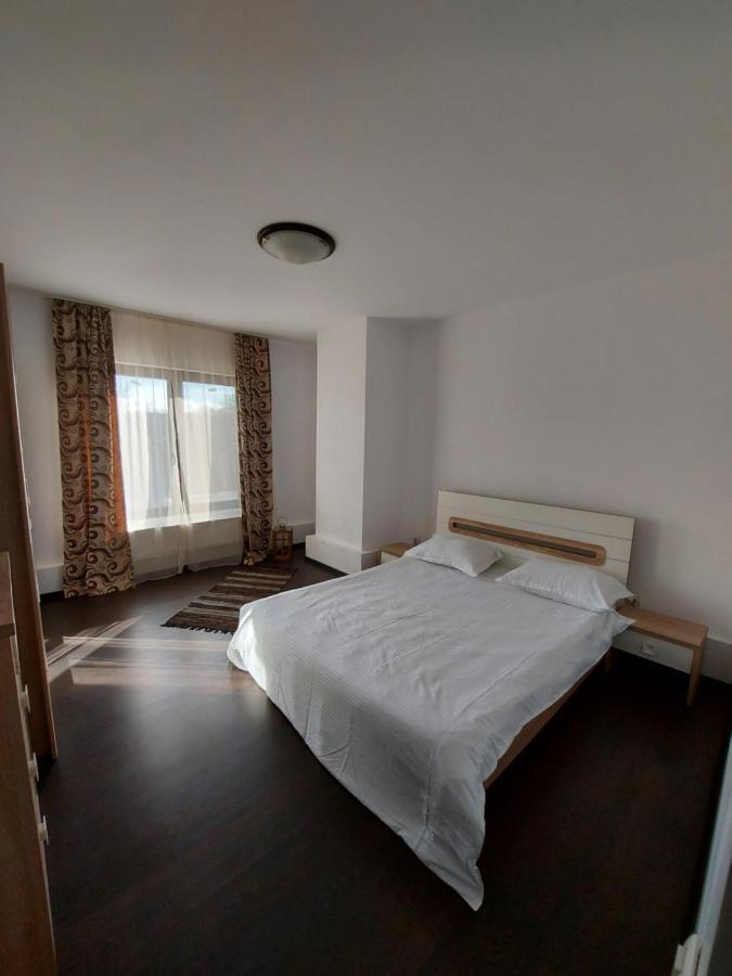 Jolie Suites Braila Ngoại thất bức ảnh