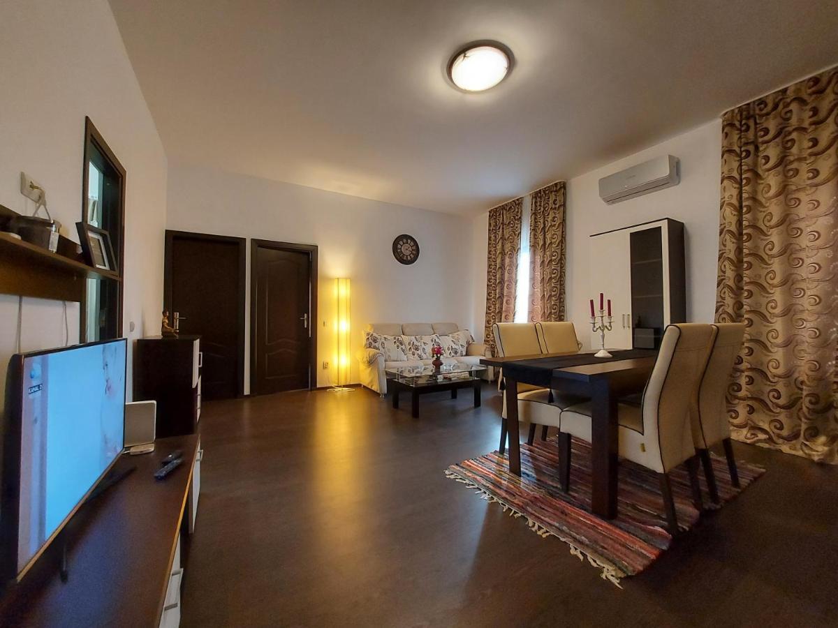 Jolie Suites Braila Ngoại thất bức ảnh