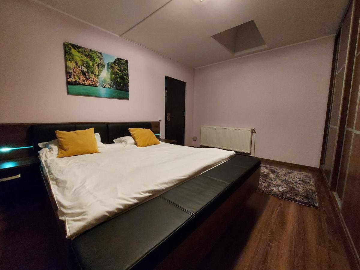 Jolie Suites Braila Ngoại thất bức ảnh