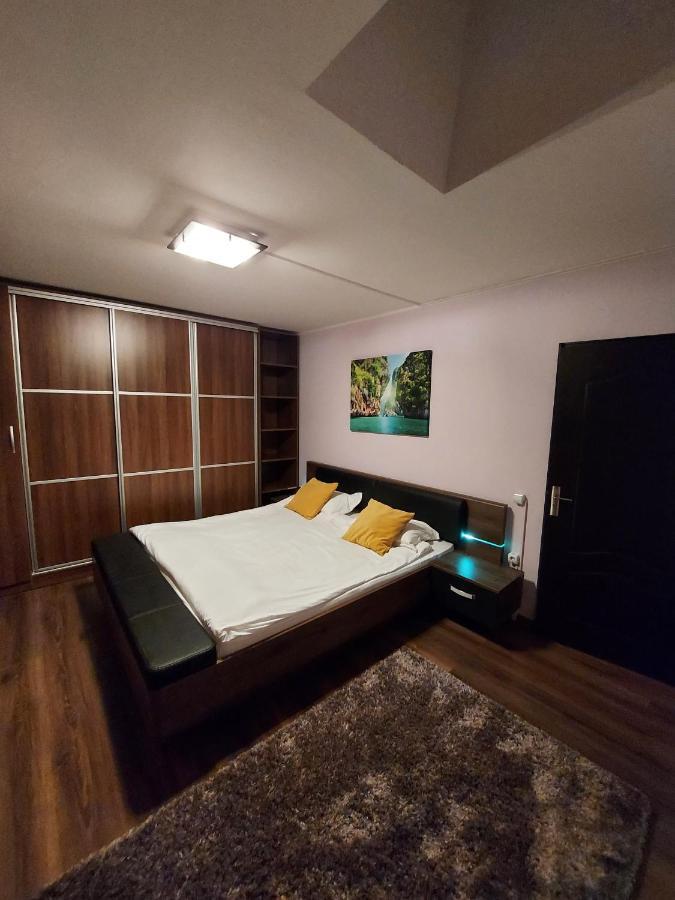 Jolie Suites Braila Ngoại thất bức ảnh