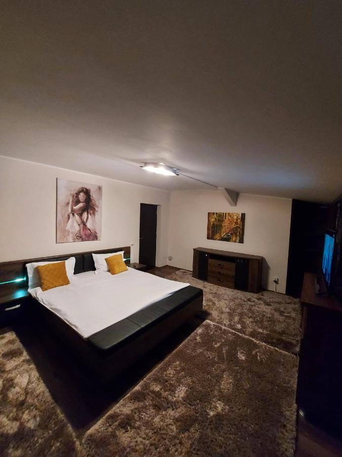 Jolie Suites Braila Ngoại thất bức ảnh
