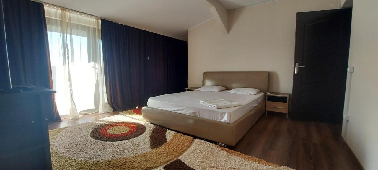 Jolie Suites Braila Ngoại thất bức ảnh