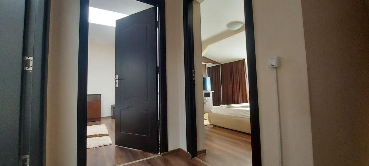 Jolie Suites Braila Ngoại thất bức ảnh