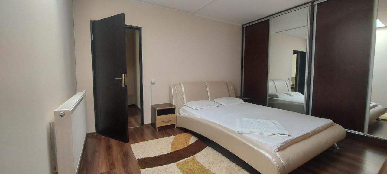 Jolie Suites Braila Ngoại thất bức ảnh