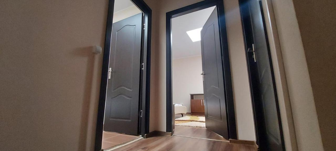 Jolie Suites Braila Ngoại thất bức ảnh