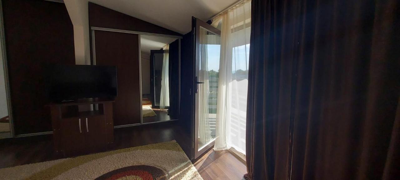 Jolie Suites Braila Ngoại thất bức ảnh