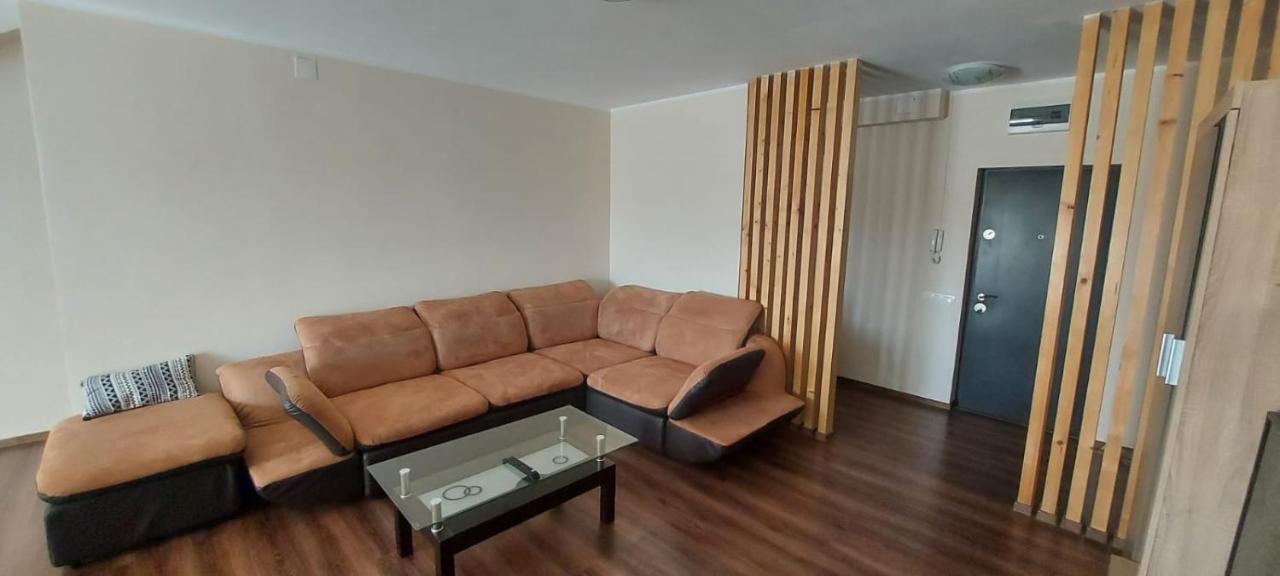 Jolie Suites Braila Ngoại thất bức ảnh