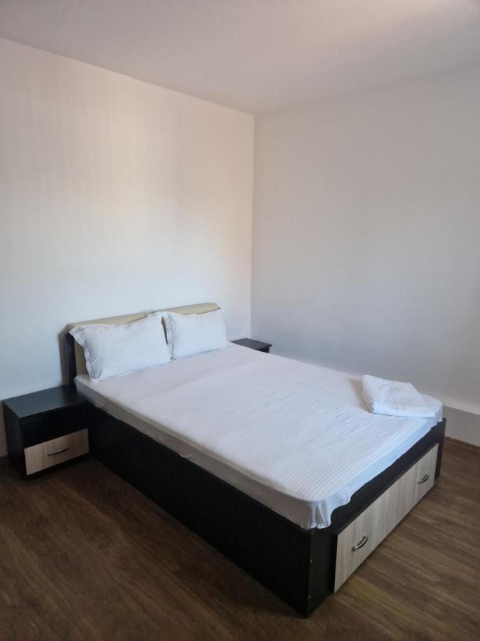Jolie Suites Braila Ngoại thất bức ảnh